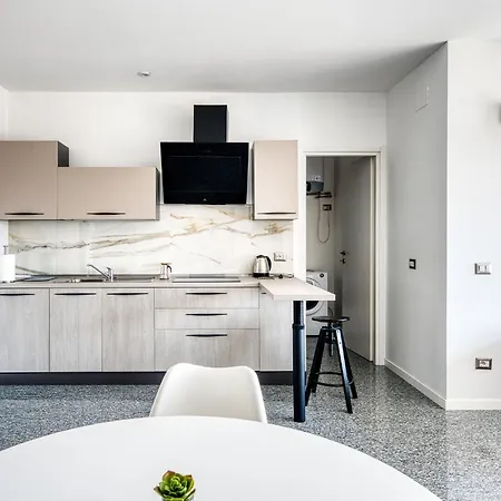 Apartamento Guesthost - Casa Frida, With Balcony