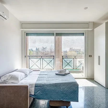 Διαμέρισμα Guesthost - Casa Frida, With Balcony