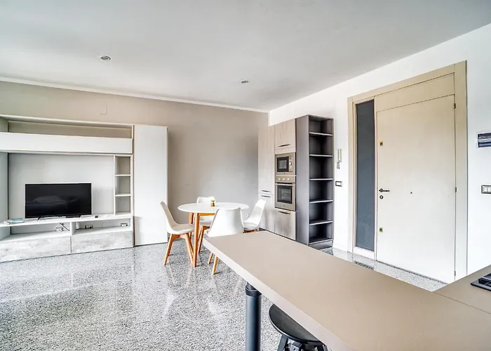 Guesthost - Casa Frida, With Balcony * Foligno